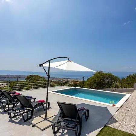 Fran - Four Bedroom With Private Pool Vila *
