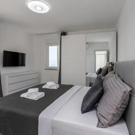 Fran - Four Bedroom With Private Pool