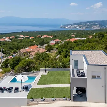 Fran - Four Bedroom With Private Pool Vila Šmrika