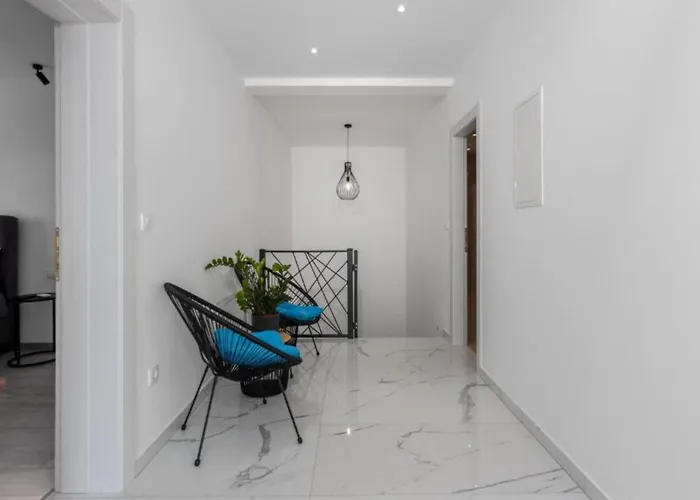 Fran - Four Bedroom With Private Pool *