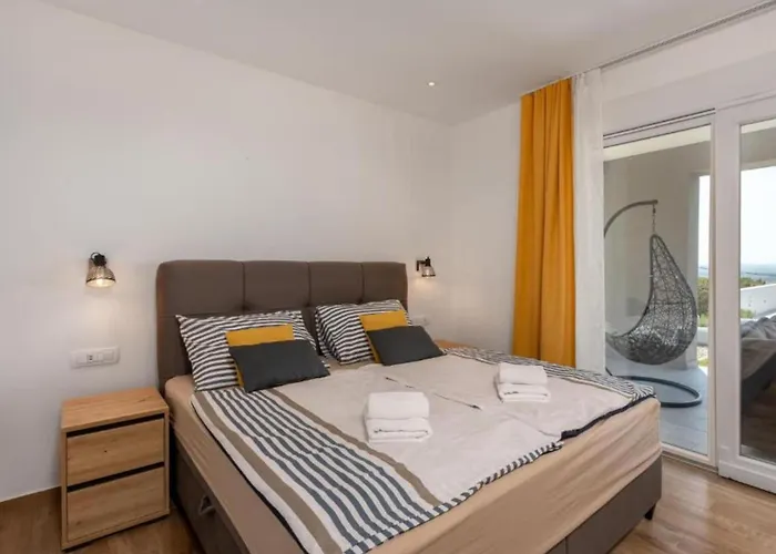 Fran - Four Bedroom With Private Pool *