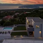 Villa Fran - Four Bedroom With Private Pool