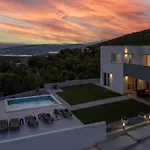 Fran - Four Bedroom With Private Pool * Šmrika