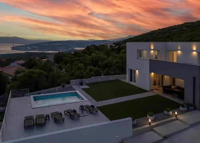 Fran - Four Bedroom With Private Pool * Šmrika