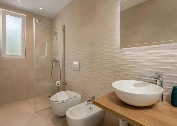 Villa Fran - Four Bedroom With Private Pool Šmrika